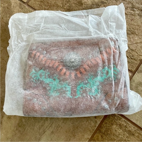 Embroidered Western Leather Bag - Picture 12 of 12